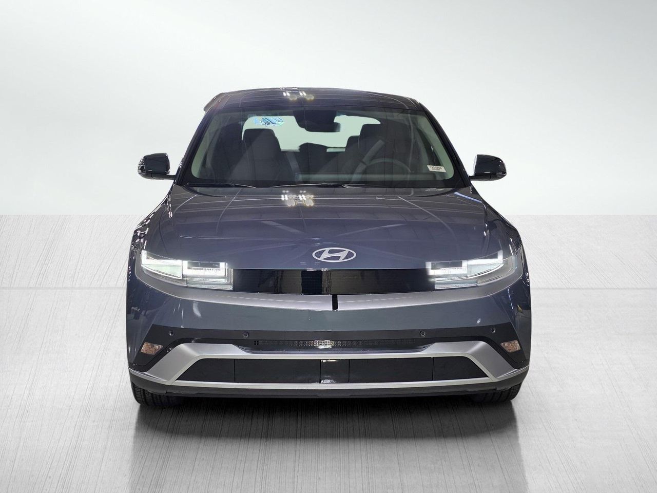 2026 Hyundai Ioniq 5 SE Standard Range photo 2