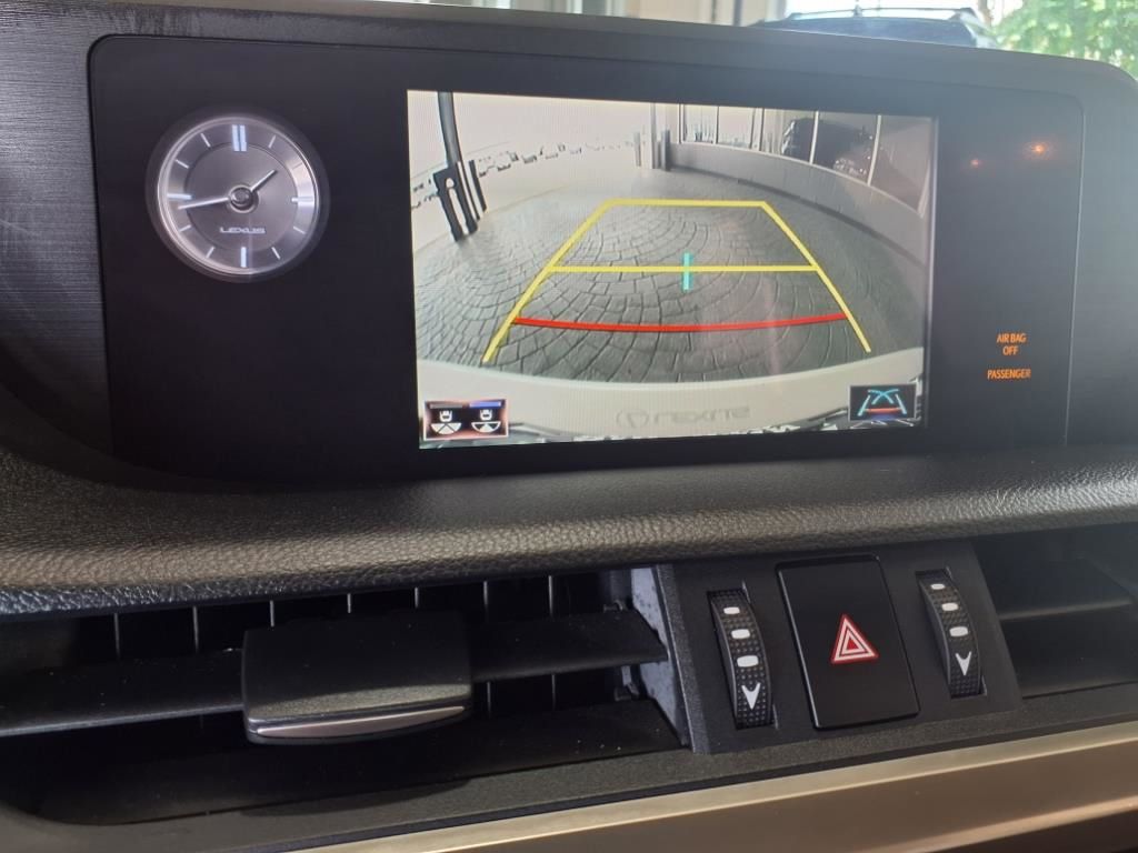 2020 Lexus ES 350 Base photo 24