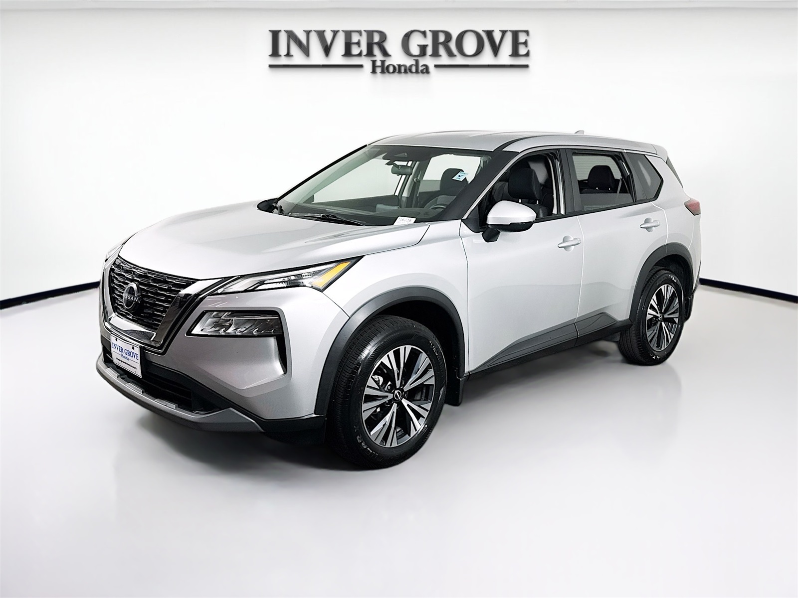 2022 Nissan Rogue SV's photo
