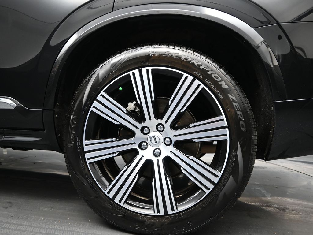 2022 Volvo XC90 T8 Inscription Expression photo 7