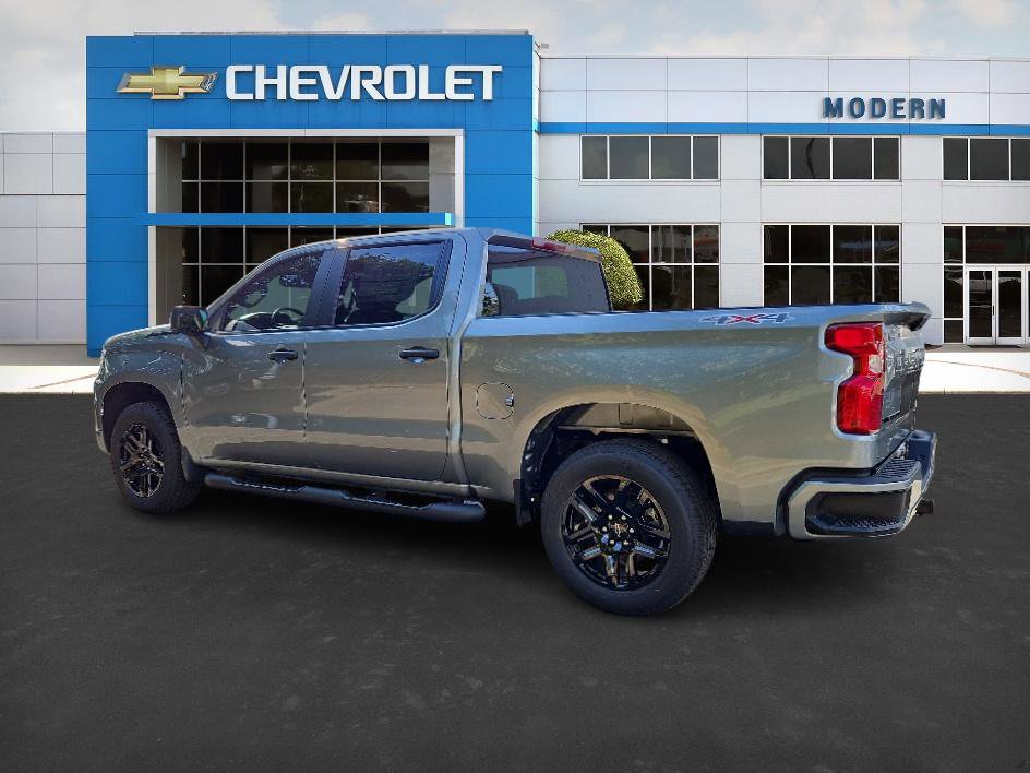 2026 Chevrolet Silverado 1500 Custom photo 3