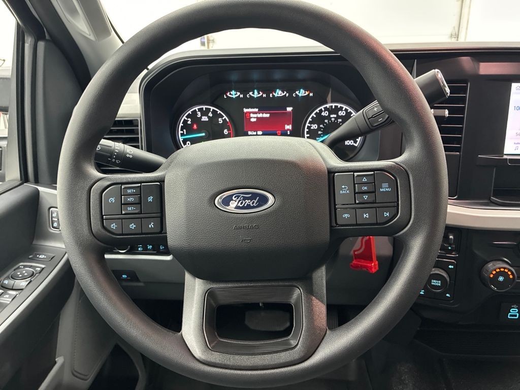 2026 Ford F-250 photo 14