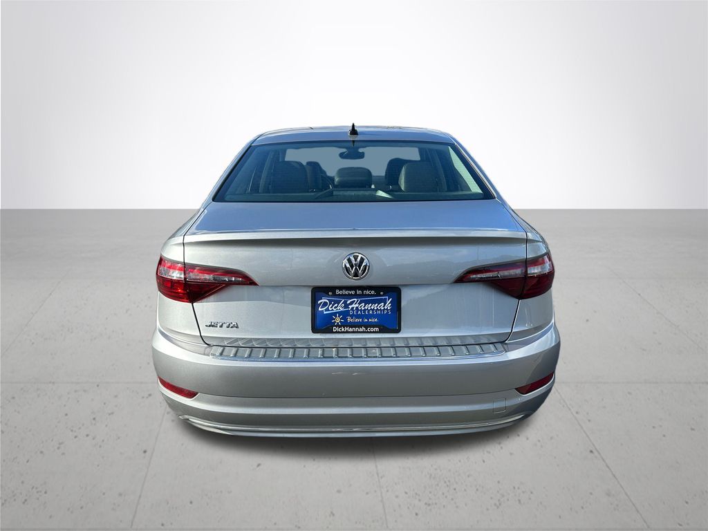 2021 Volkswagen Jetta SEL photo 3