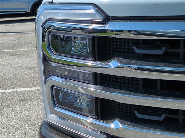 2025 Ford F-350 King Ranch photo 9