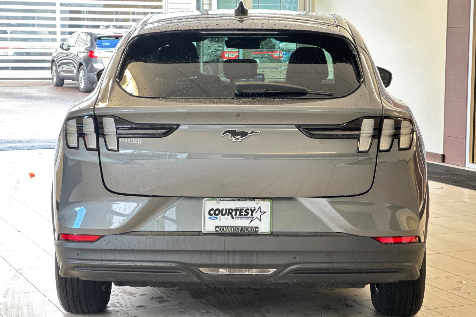 2023 Ford Mustang Mach-E Select photo 3