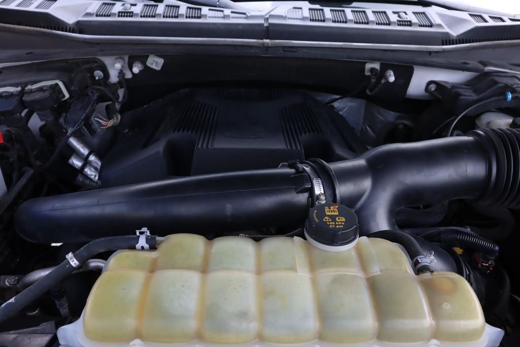 2019 Ford F-150 Lariat photo 29