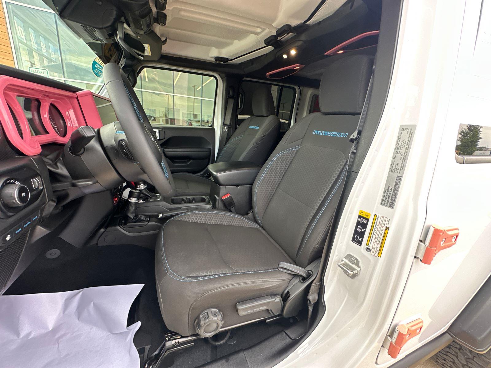 2024 Jeep Wrangler 4xe Rubicon photo 9