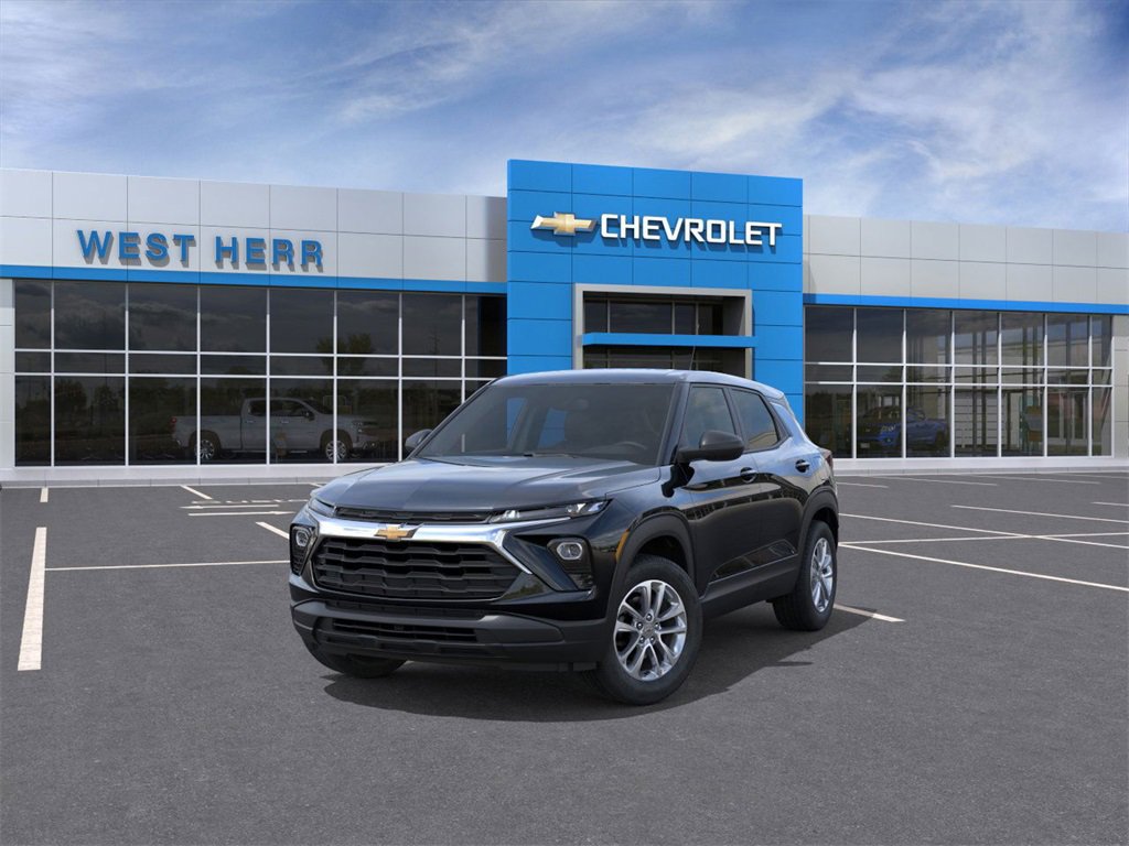 2026 Chevrolet Trailblazer LS photo 2