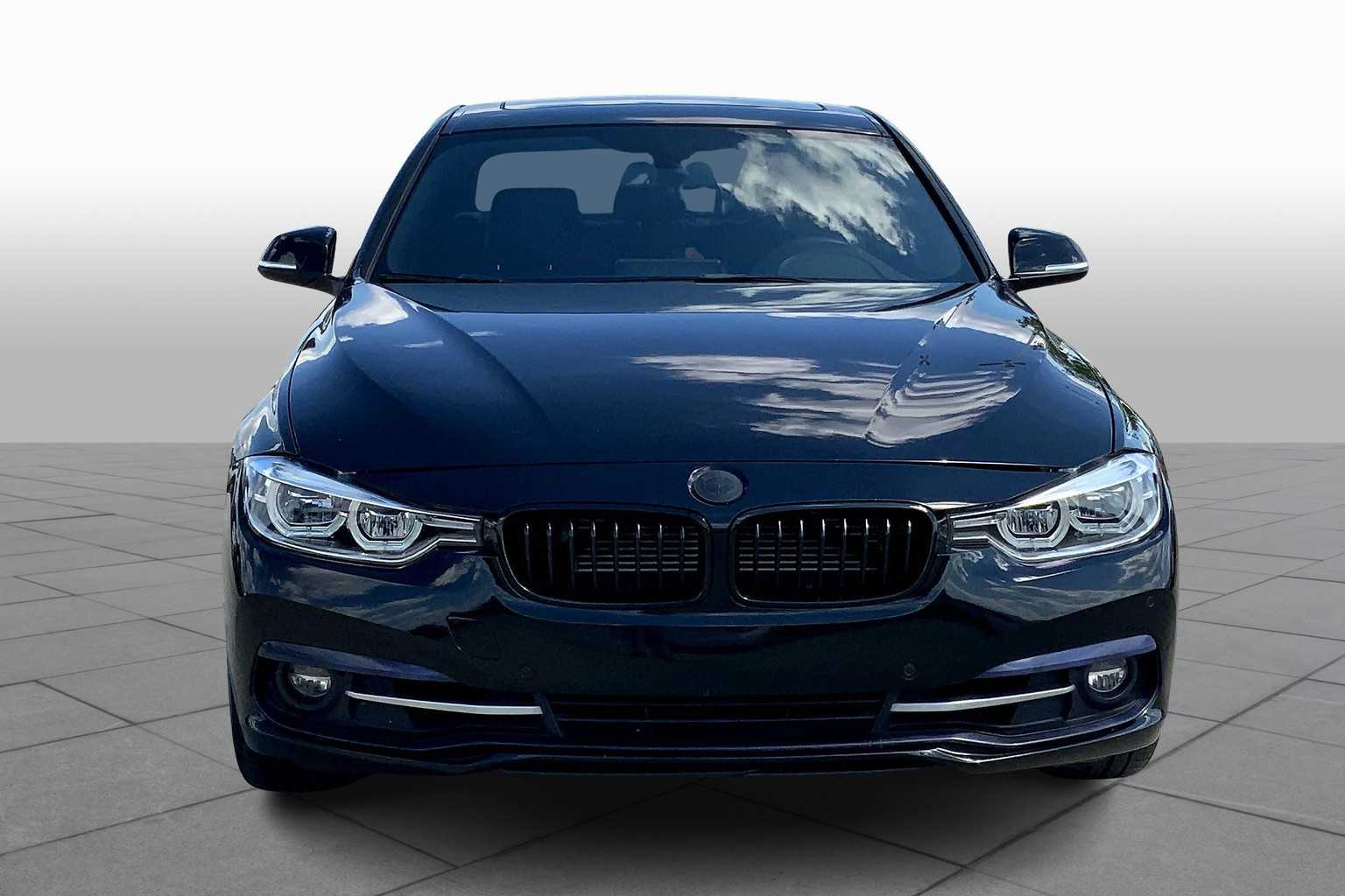2025 Bmw 330i photo 3
