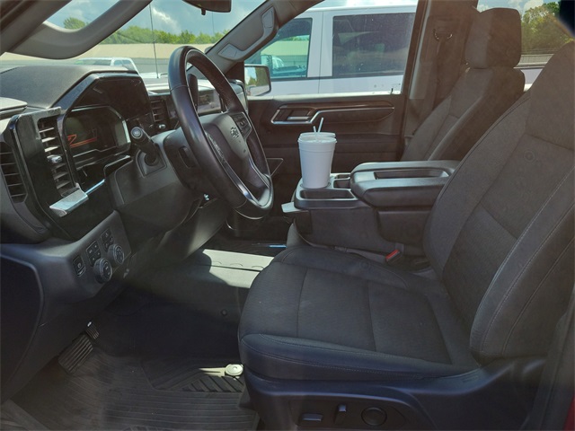 2023 Chevrolet Silverado 1500 RST photo 4