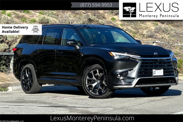 2026 Lexus TX Hybrid's photo