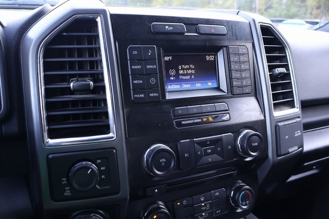 2016 Ford F-150 XLT photo 13