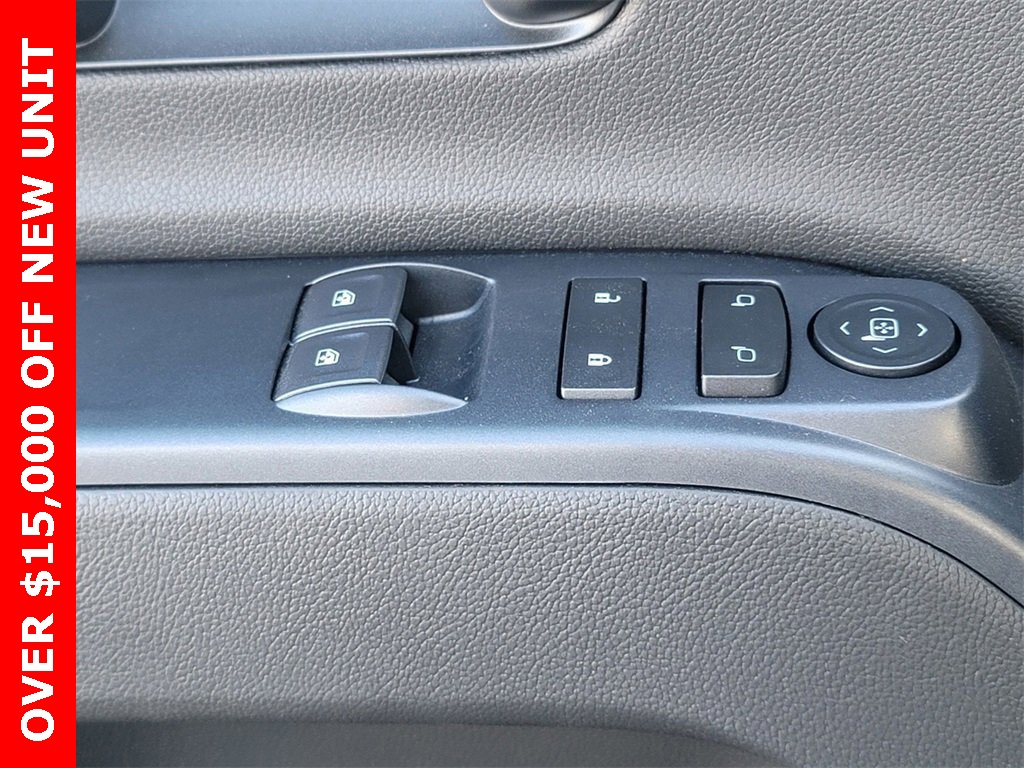 2023 Chevrolet Silverado 5500HD Work Truck photo 9