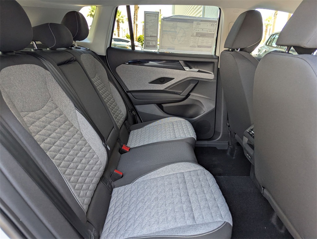 2025 Volkswagen Tiguan S photo 17