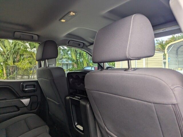 2018 Chevrolet Silverado LT photo 26