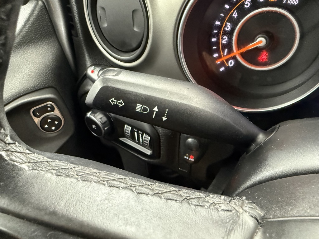 2018 Jeep Wrangler Unlimited Sport S photo 38