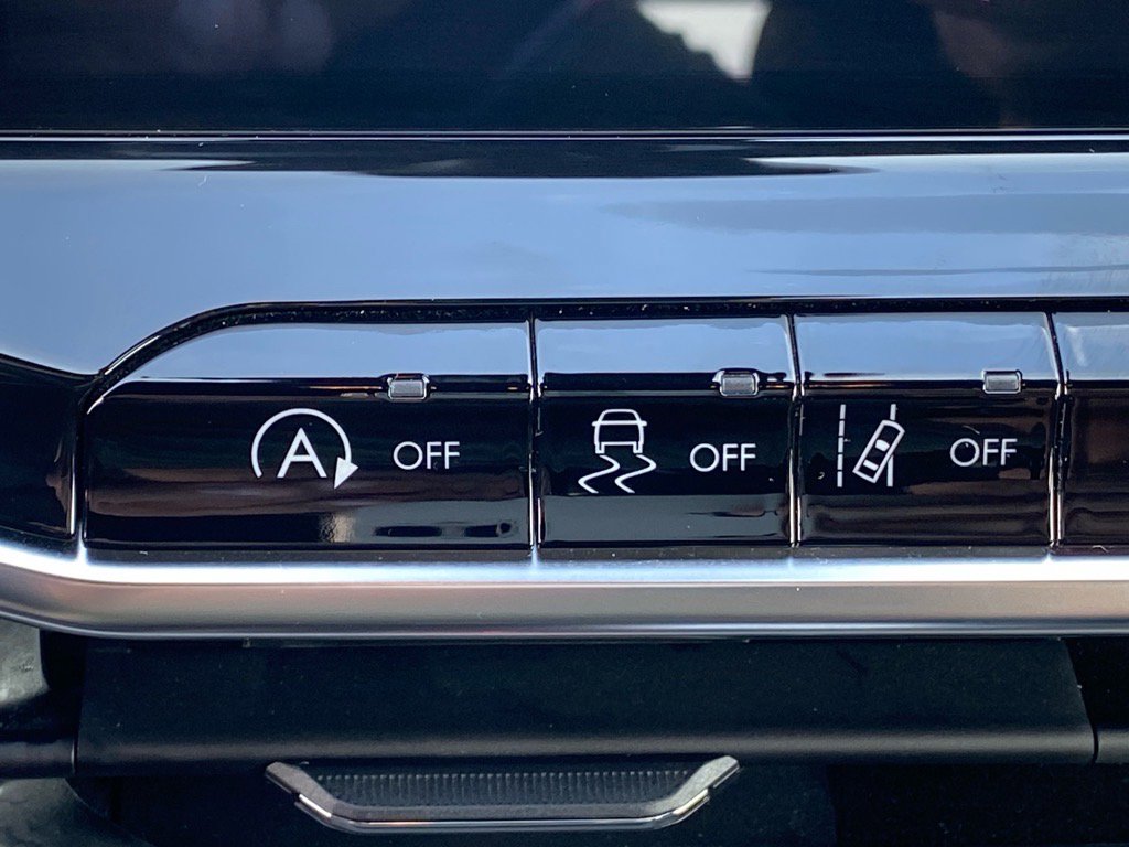 2023 Jeep Compass Limited photo 13