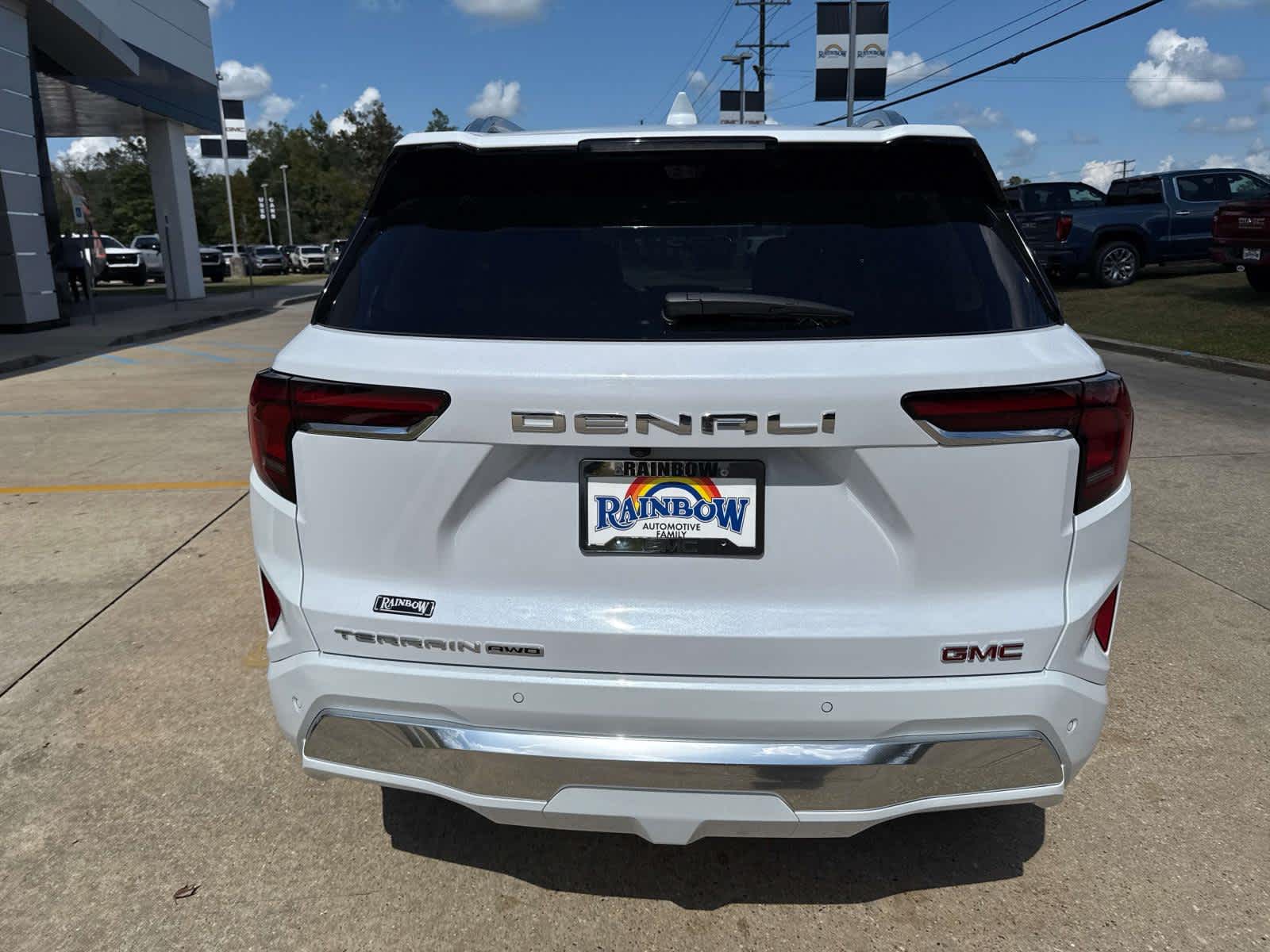 2026 Gmc Terrain Denali photo 3