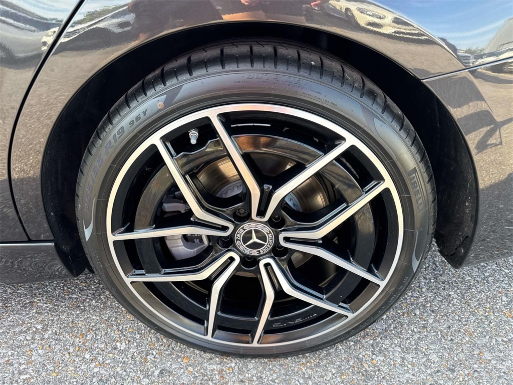 2024 Mercedes Benz C 300 photo 3