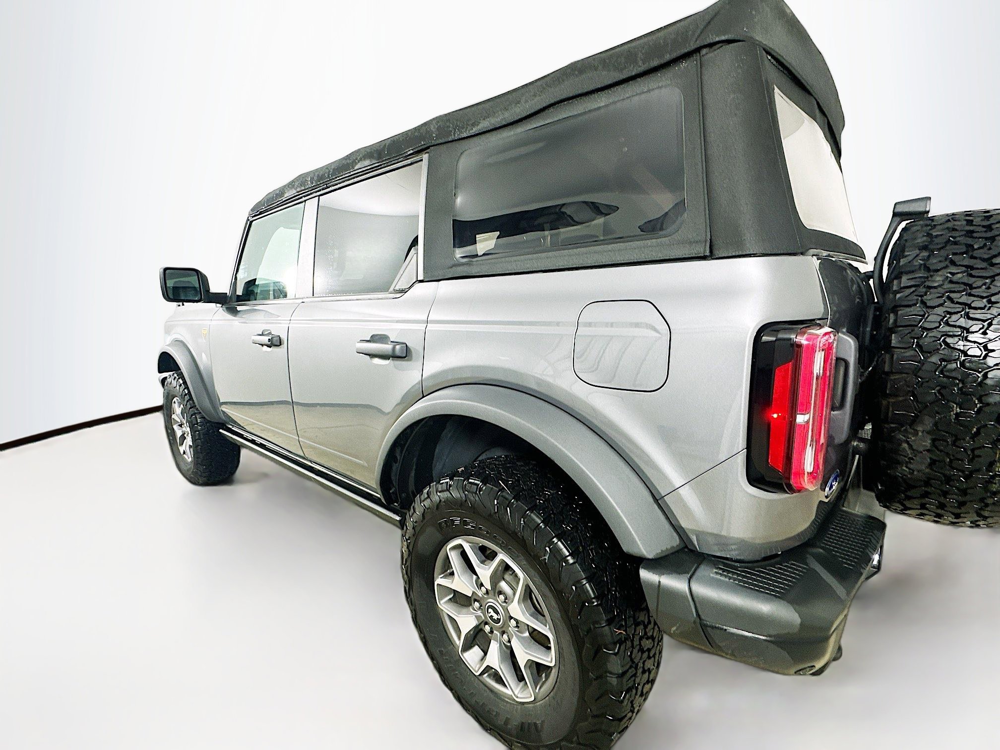 2023 Ford Bronco Badlands photo 5