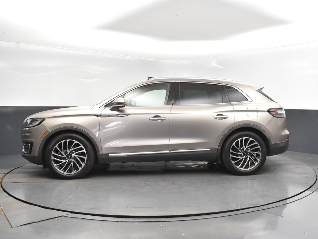 2019 Lincoln Nautilus Reserve photo 3