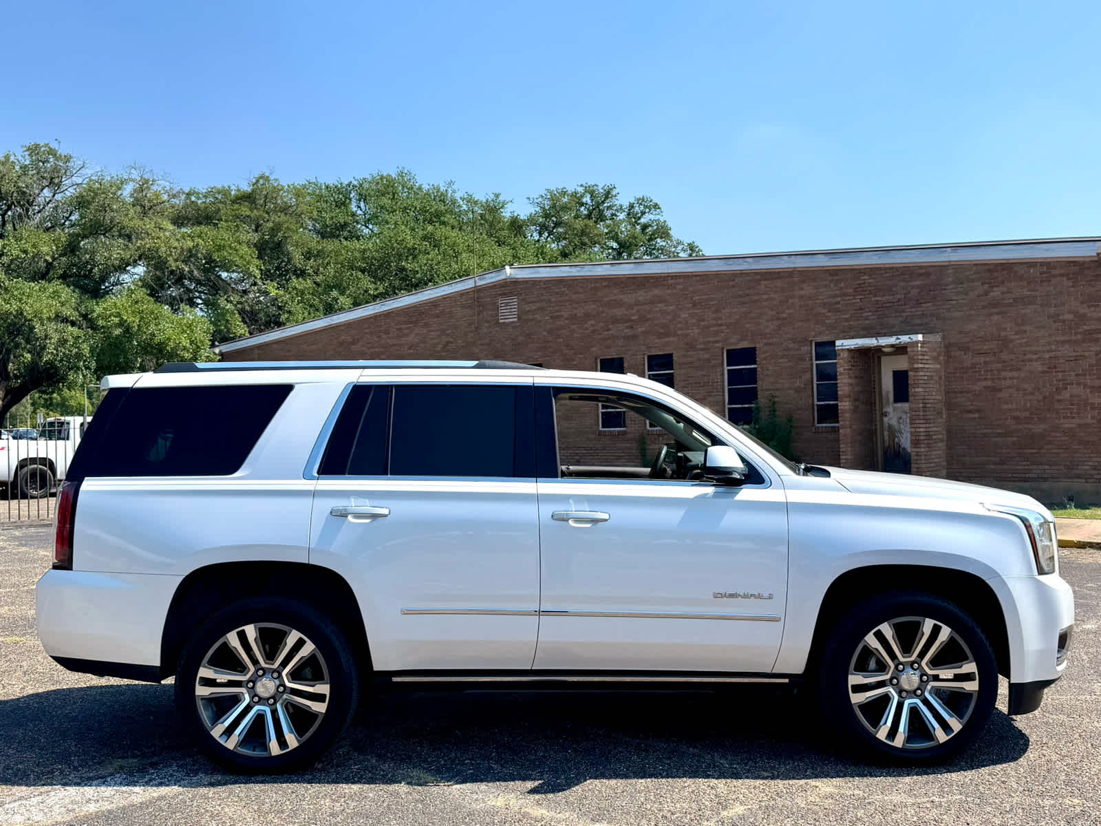 2019 Gmc Yukon Denali photo 5