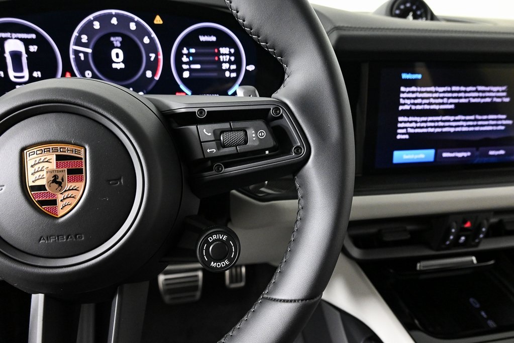 2026 Porsche Cayenne GTS Coupe photo 9