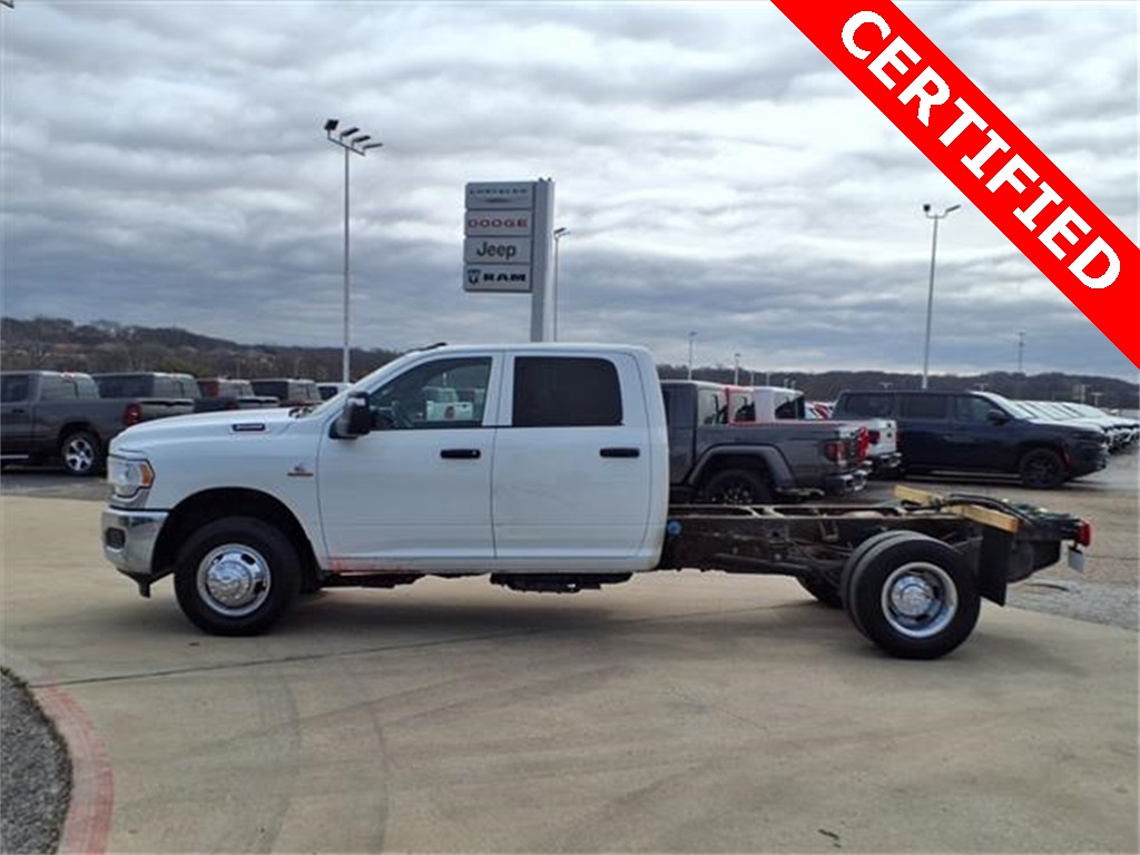2024 Ram 3500 Tradesman photo 4