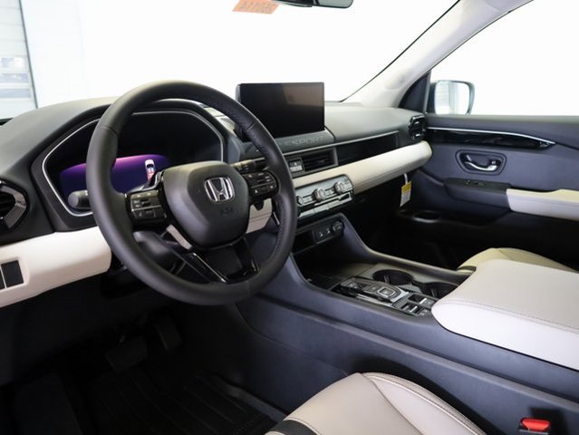 2026 Honda Passport photo 4