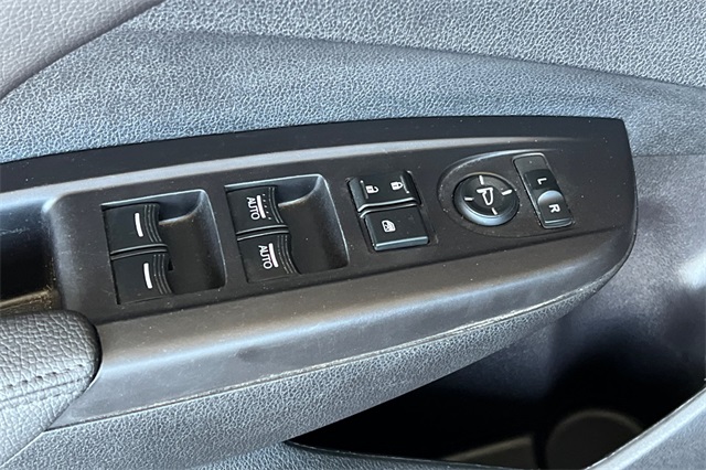 2016 Acura RDX Technology Plus photo 12
