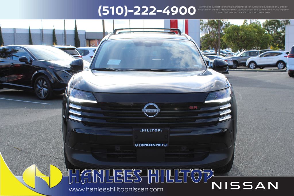 2025 Nissan Kicks SR photo 3