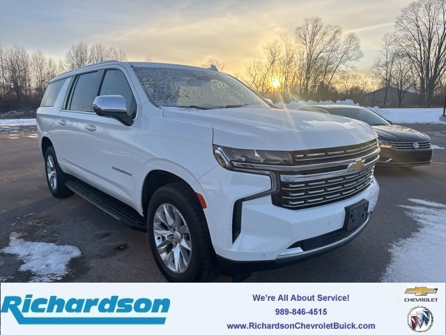 2023 Chevrolet Suburban Premier's photo