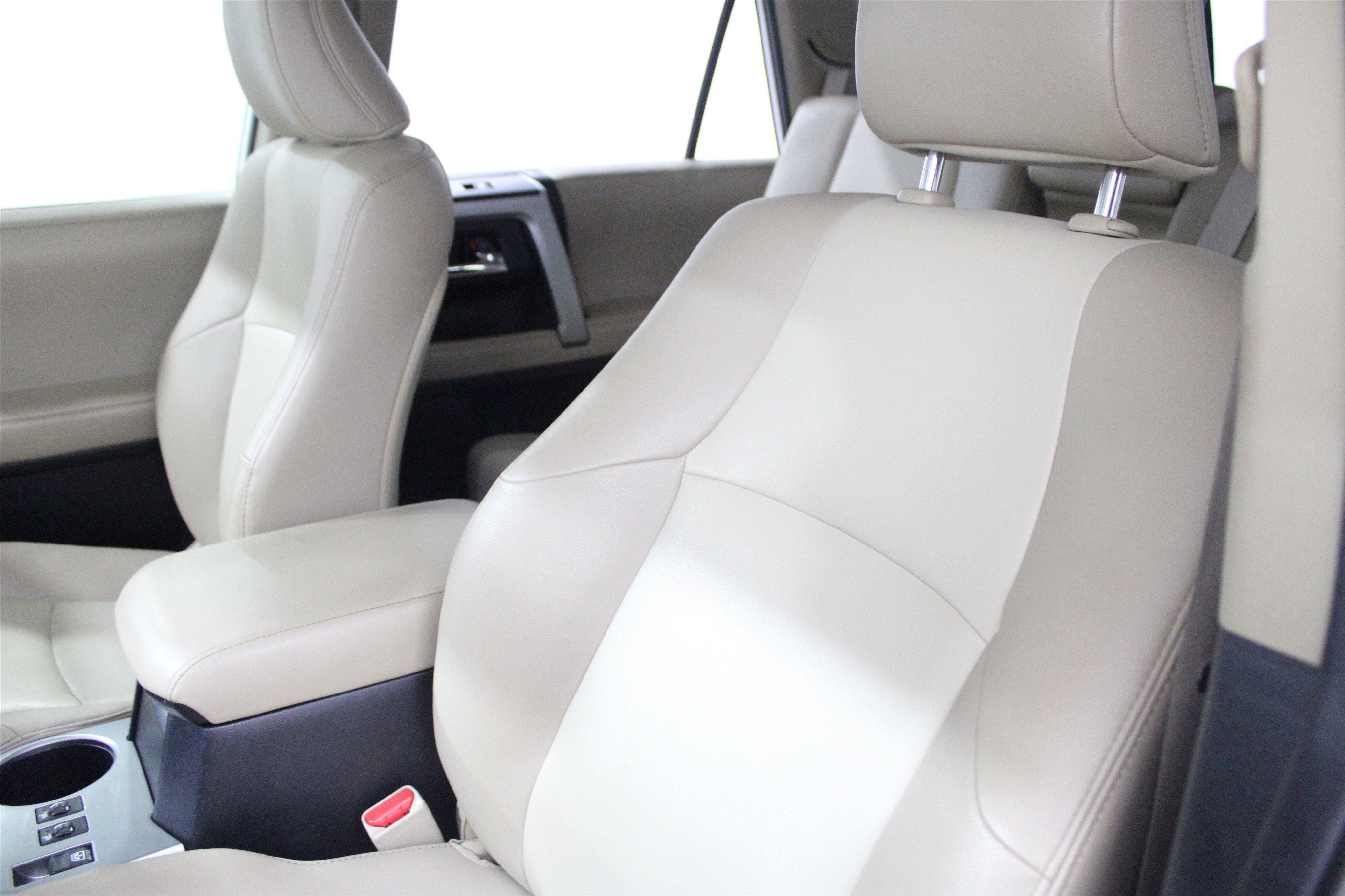 2021 Toyota 4Runner SR5 Premium photo 4