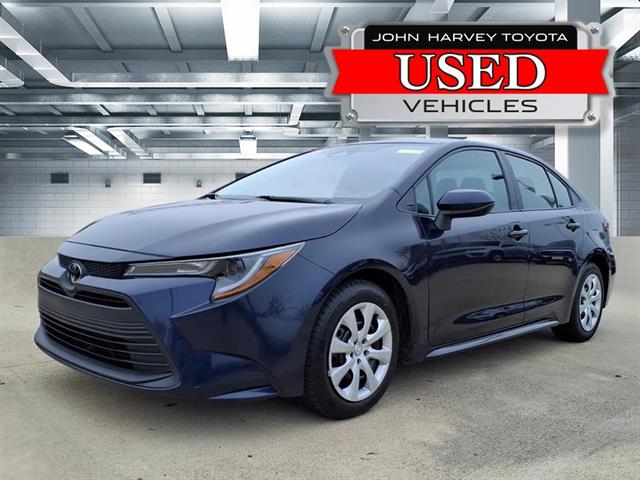 2024 Toyota Corolla LE's photo