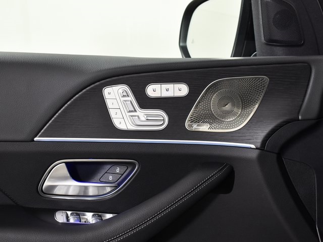 2026 Mercedes Benz GLS 450 4MATIC photo 11