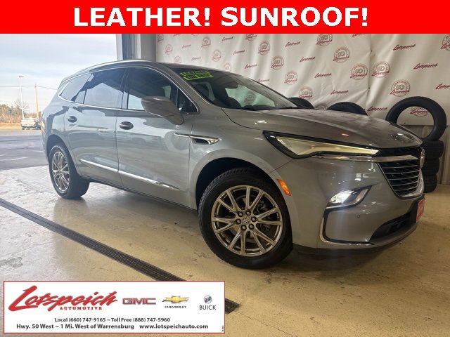 2023 Buick Enclave Essence's photo