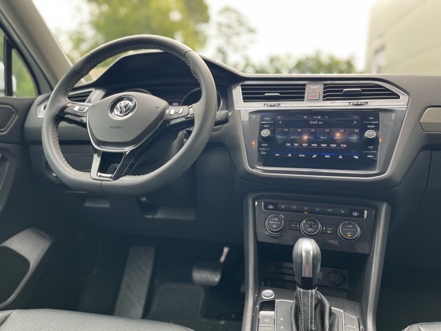 2021 Volkswagen Tiguan SE photo 4