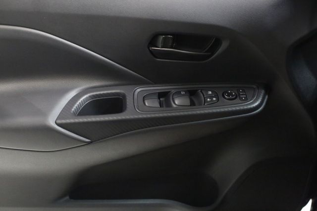 2025 Nissan Versa S photo 11