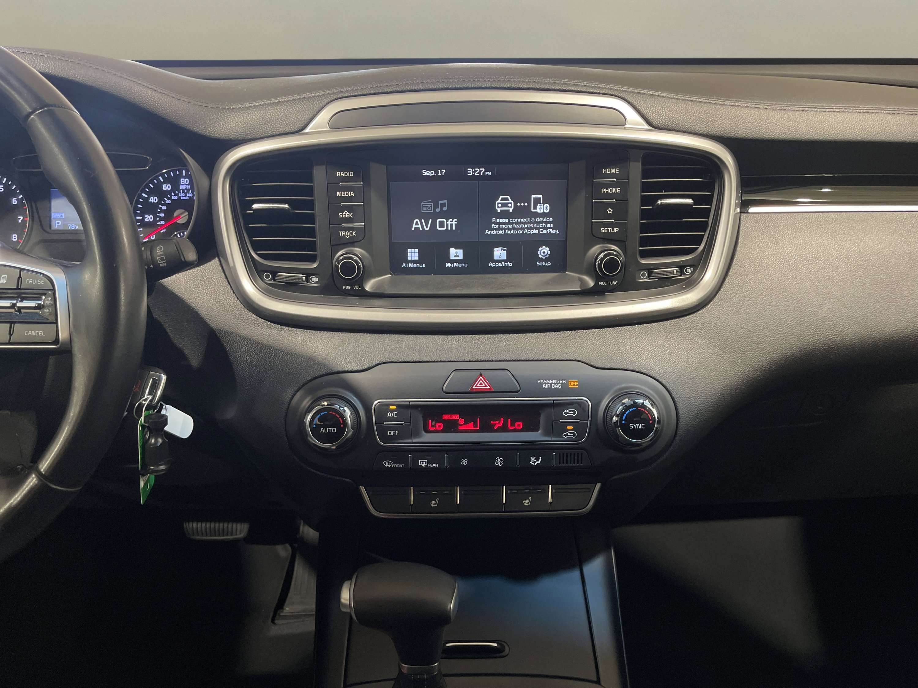 2020 Kia Sorento LX S photo 20