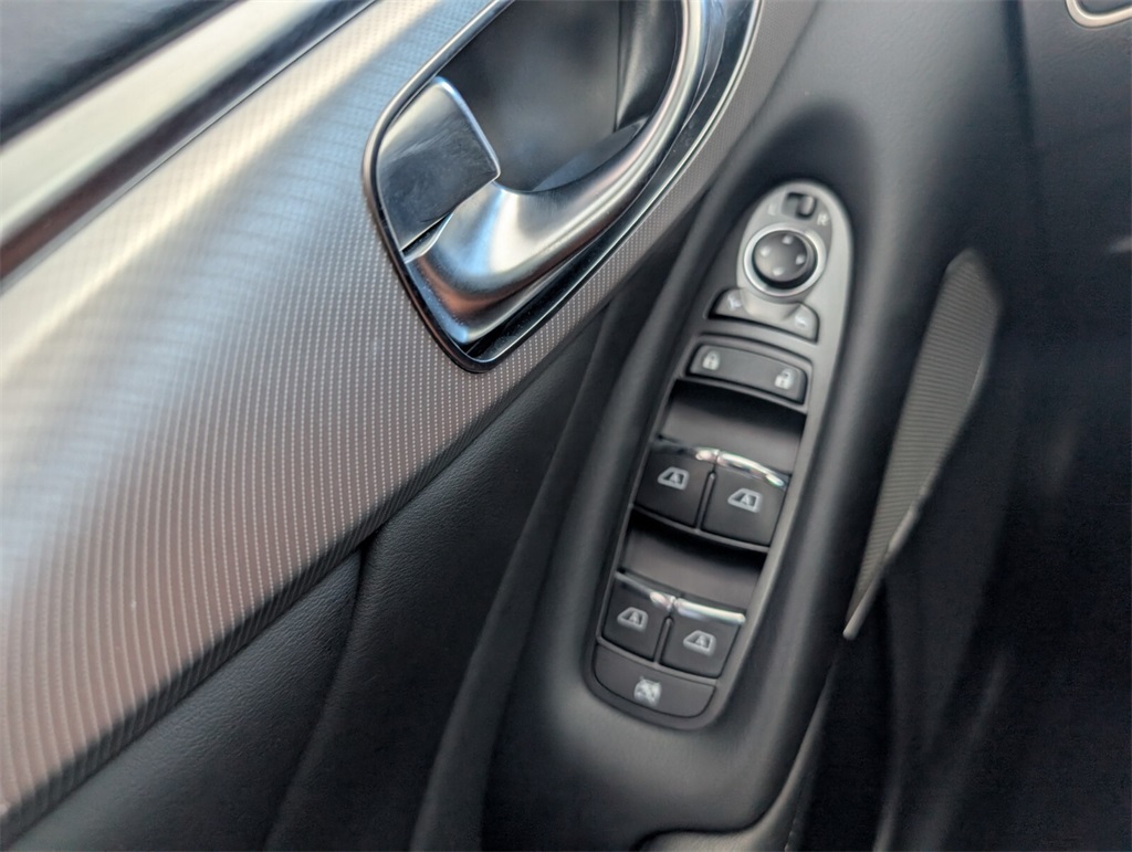 2024 Infiniti Q50 LUXE photo 28