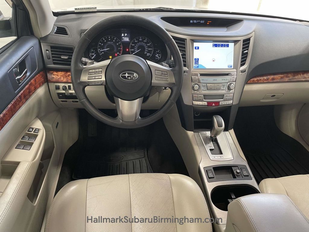 2011 Subaru Outback 3.6R photo 10
