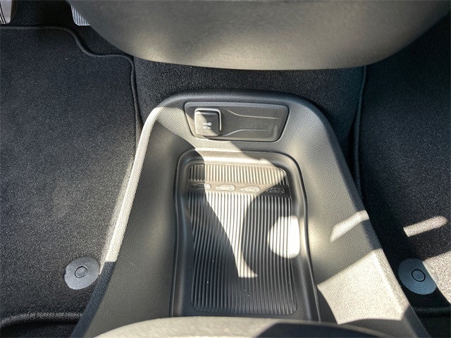 2025 Chrysler Pacifica photo 19