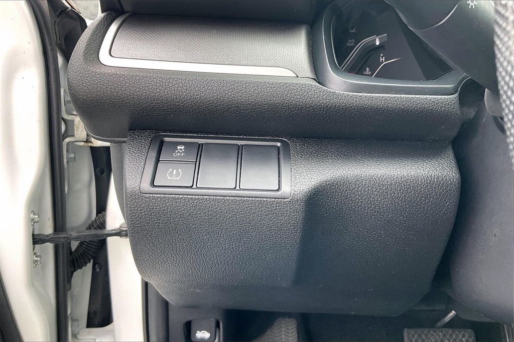 2017 HONDA CIVIC - Image 32