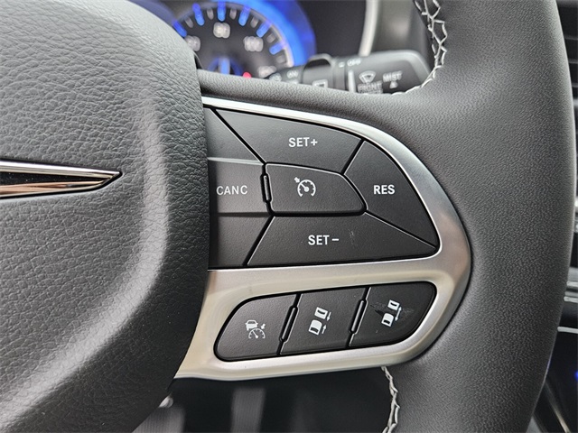2026 Chrysler Pacifica photo 21