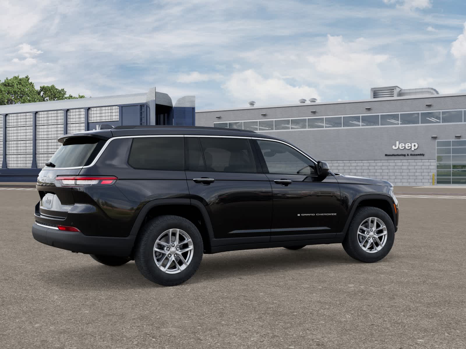 2025 Jeep Grand Cherokee Laredo X photo 4