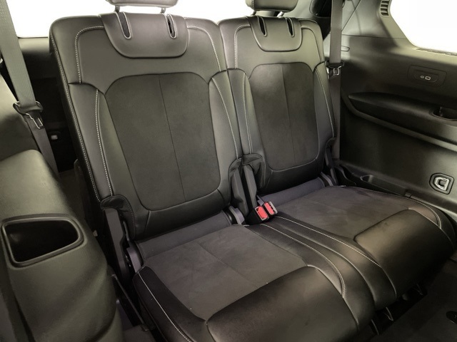 2023 Jeep Grand Cherokee Laredo Altitude photo 17