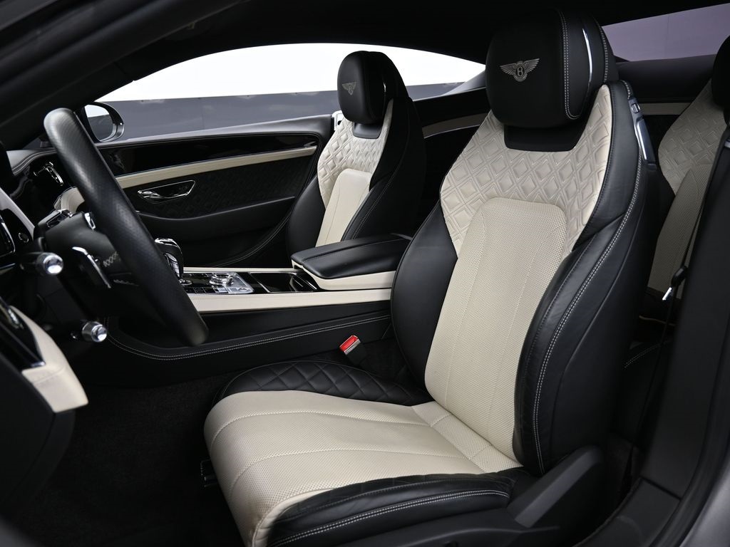 2020 Bentley Continental GT V8 photo 4