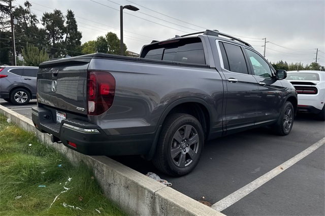 2020 Honda Ridgeline RTL-E photo 2