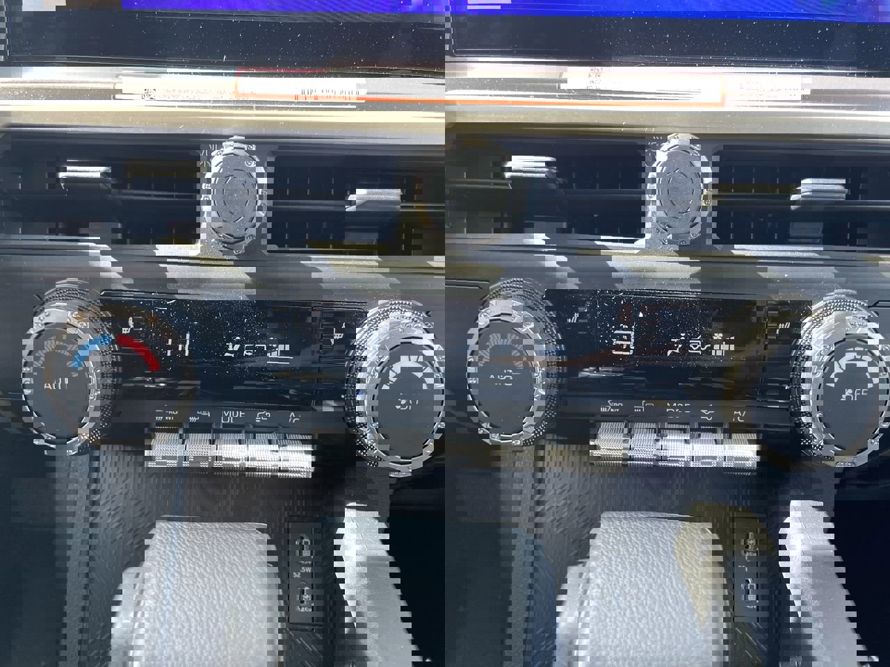 2024 Toyota Tacoma TRD Off-Road photo 18