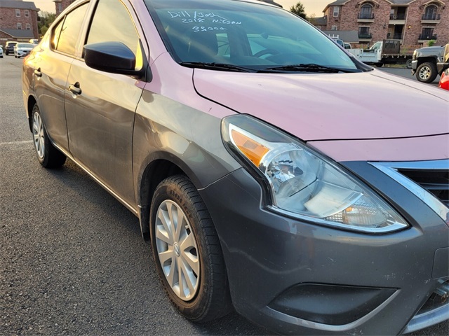 2018 Nissan Versa 1.6 S photo 2